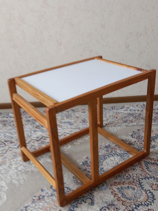 Детский стол и стульчик