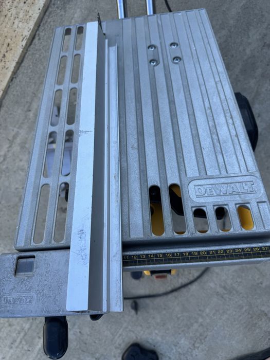Circular Dewalt 305