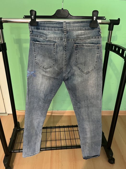 Дънки с цветя