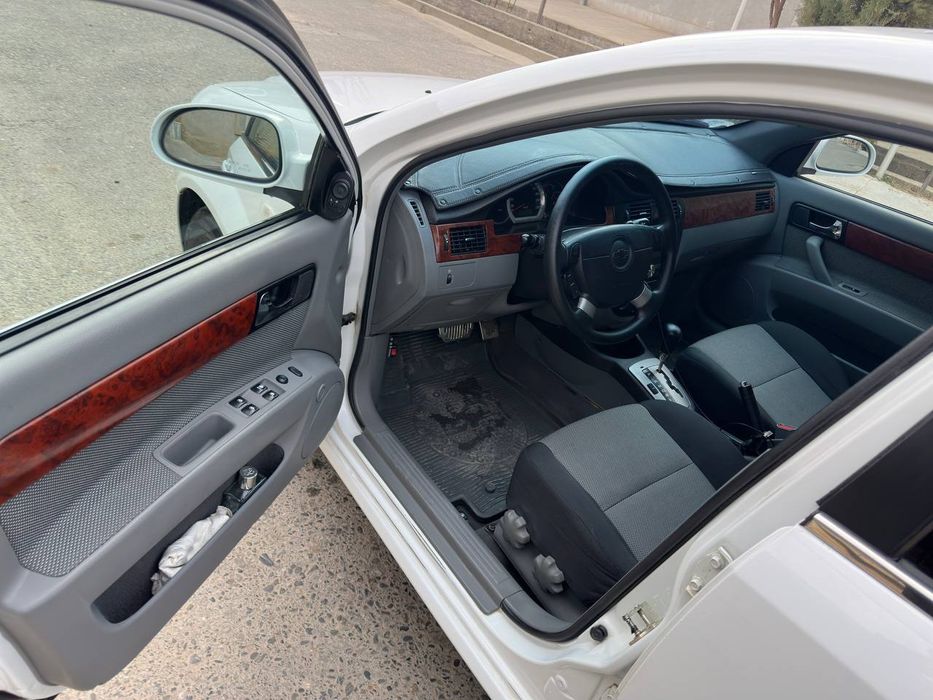 Laseti 1.6 aftamat sotiladi 10.100