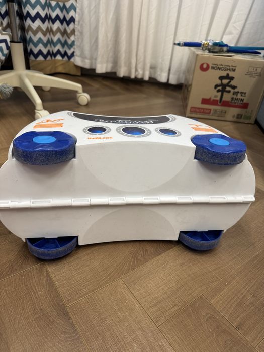 Продам детский чемодан Trunki