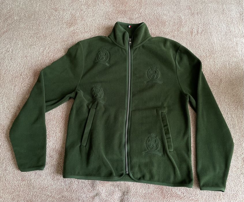 Масленозелен поларен суичър Tommy Hilfiger НОВ