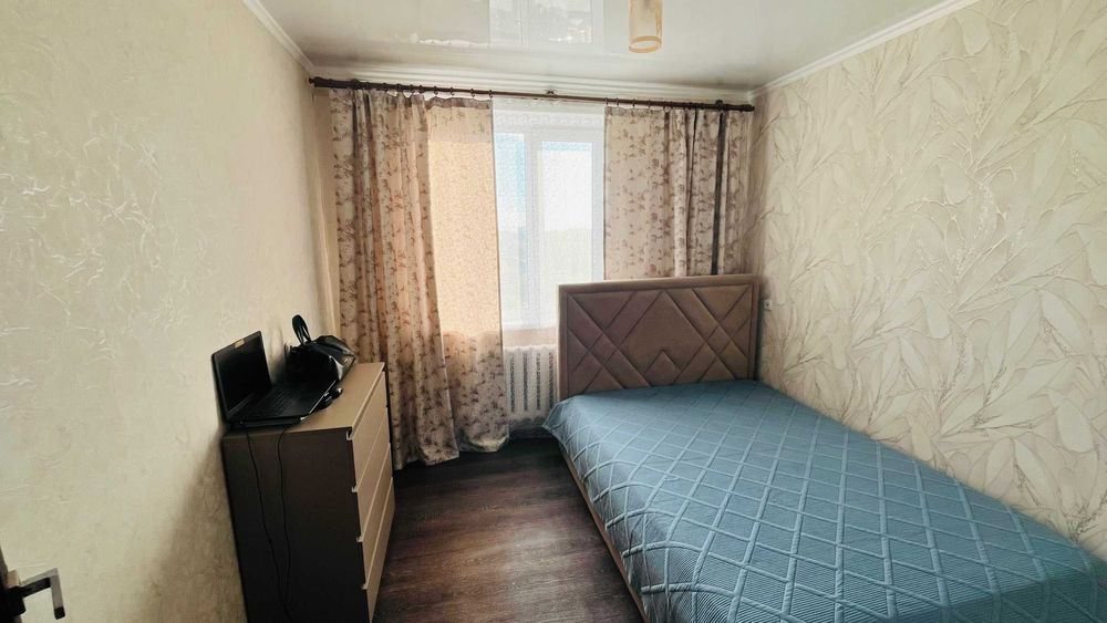Продам 3-комнатную, Сералина 42