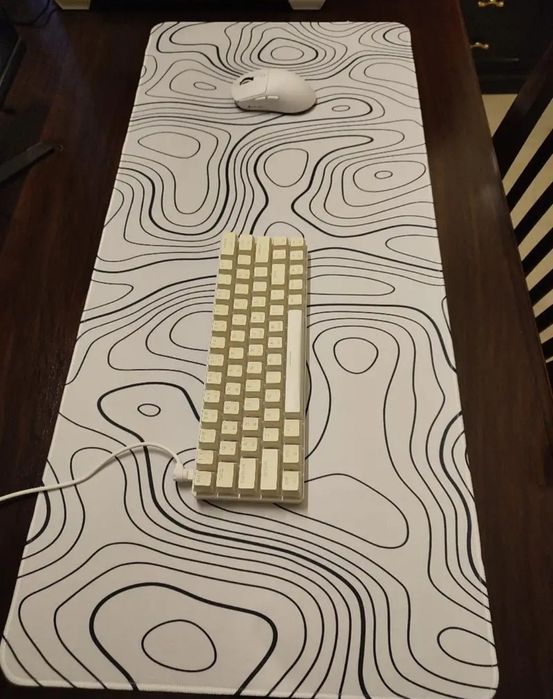 Белый игровой коврик с волнами, большой(90х40см)