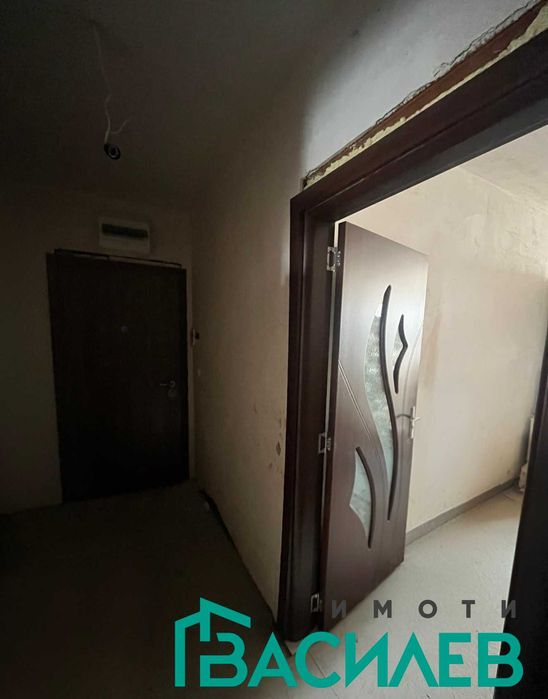 Продава се Двустаен апартамент в София, Център - 64 кв.м за 1299 €/кв.м - Снимка #2