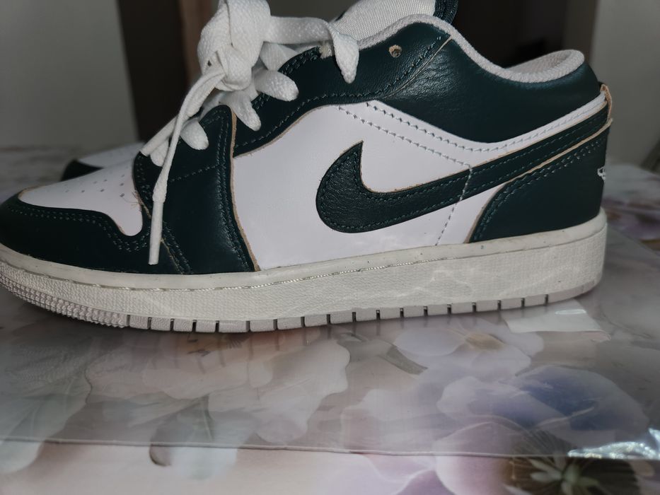 Продам кроссовки NIKE JORDAN original