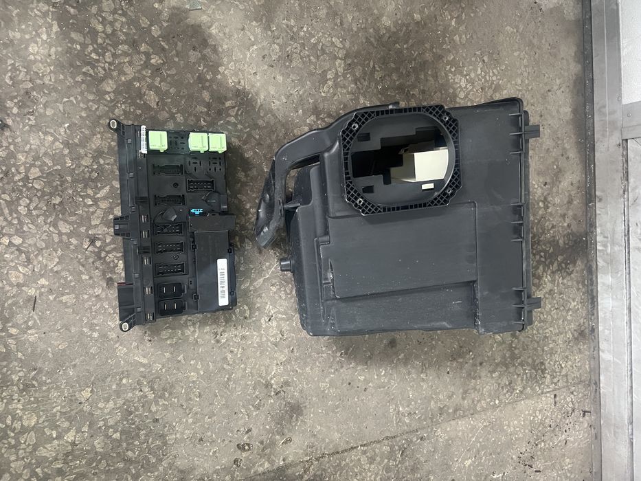 Корпус ЭБУ блок предохранителей BMW X5 E53 Х5 Е53