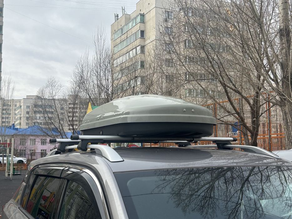 Продам автобокс с поперечными креплениями