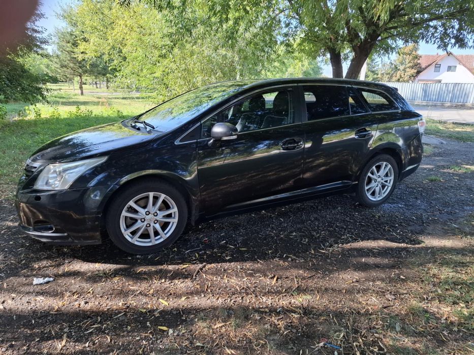 TOYOTA Avensis 2012 — imagine 2