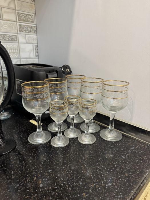 Продам фужеры с рюмками