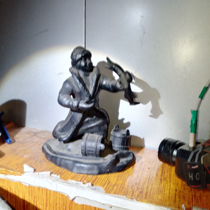 Статуэтка Емеля со щукой