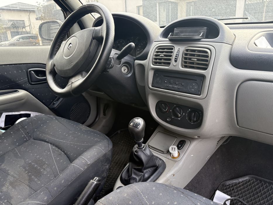 Renault Clio Symbol 1.5 diesel A/C 2003
