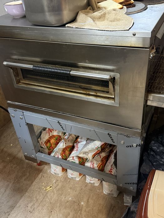 Конвейерна електрическа тунелна фурна за пици