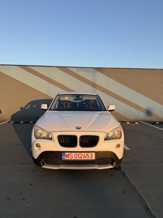 BMW X1 2011 — imagine 2