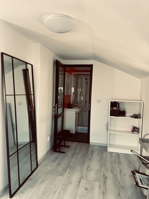 Salon de vânzare/ afacere la cheie