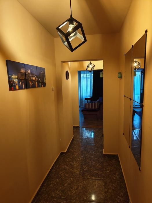 Închiriez apartament spațios 2 camere  zona Dr. taberei - Valea Ialomiței