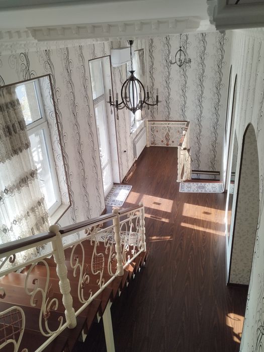 Продаются два соседних дома по 6 соток в М.Улугбекском районе