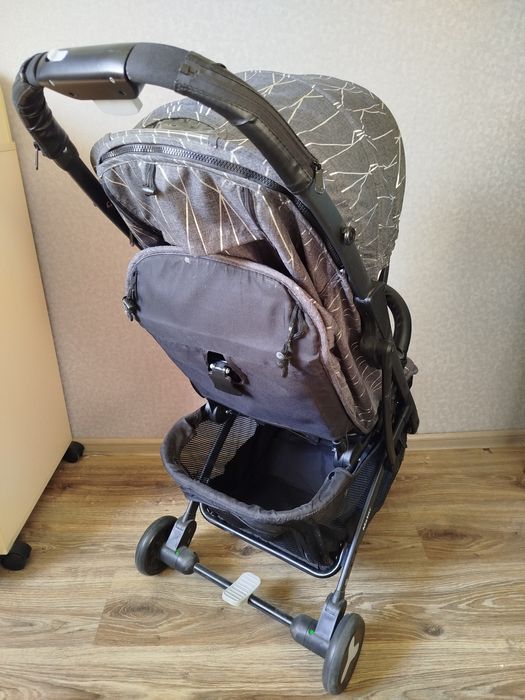 Коляска в отличном состоянии