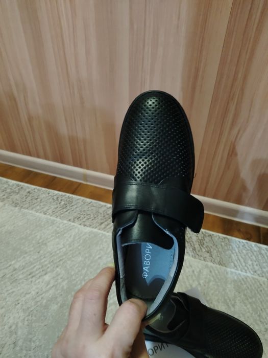 Туфли новые 37 размер на мальчика