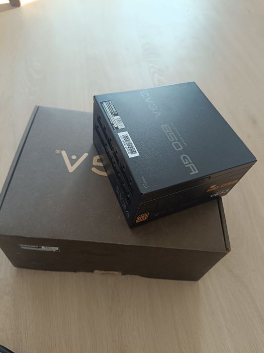 Захранване EVGA SuperNOVA 850 GA, 80+ Gold, 850W – Перфектно състояние!