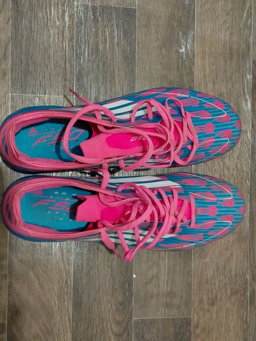 Продам бутсы качества отличное