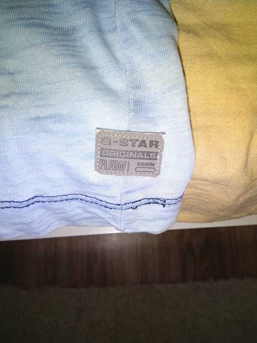 Лот от тениски: Dsqared,  и G Star, уникални , без забележки.