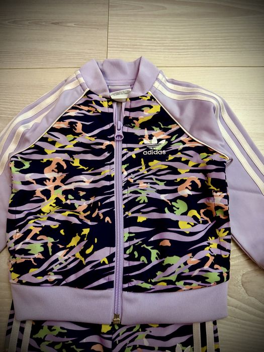 Trening adidas pentru copii marimea 76 pentru 6-9 luni