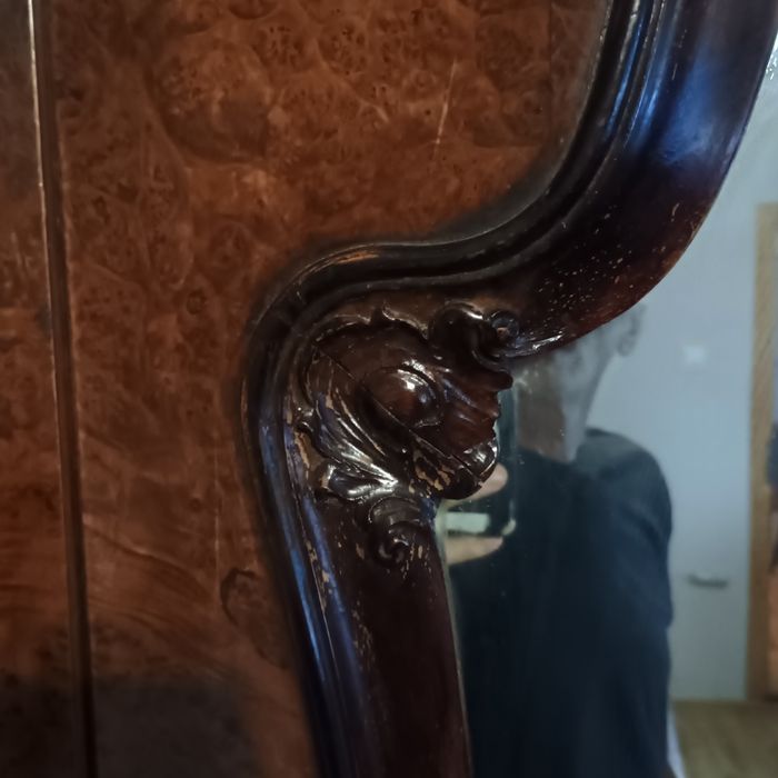 Dulap rustic în stare perfectă