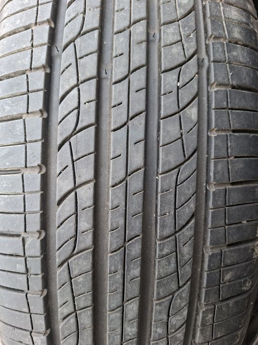 Продам шины 235/65/18 гити