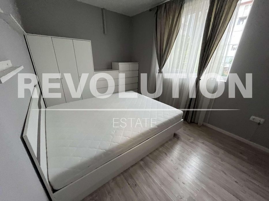 Дава се под наем Тристаен апартамент в Варна, Възраждане 1 - 97 кв.м за 550 € - Снимка #3