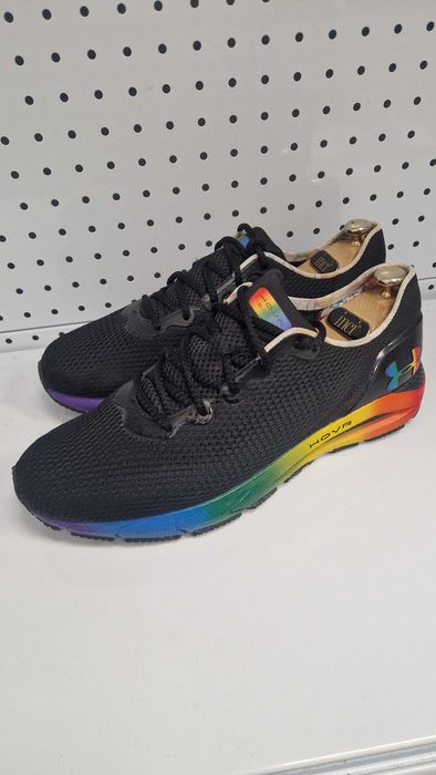 Оригинални мъжки маратонки- Under Armour HoVr