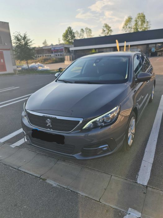 Peugeot 308 - benzina - automata 8+1 - 2019