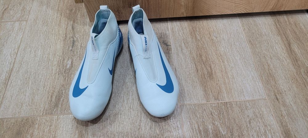 Бутонки Nike,номер 35