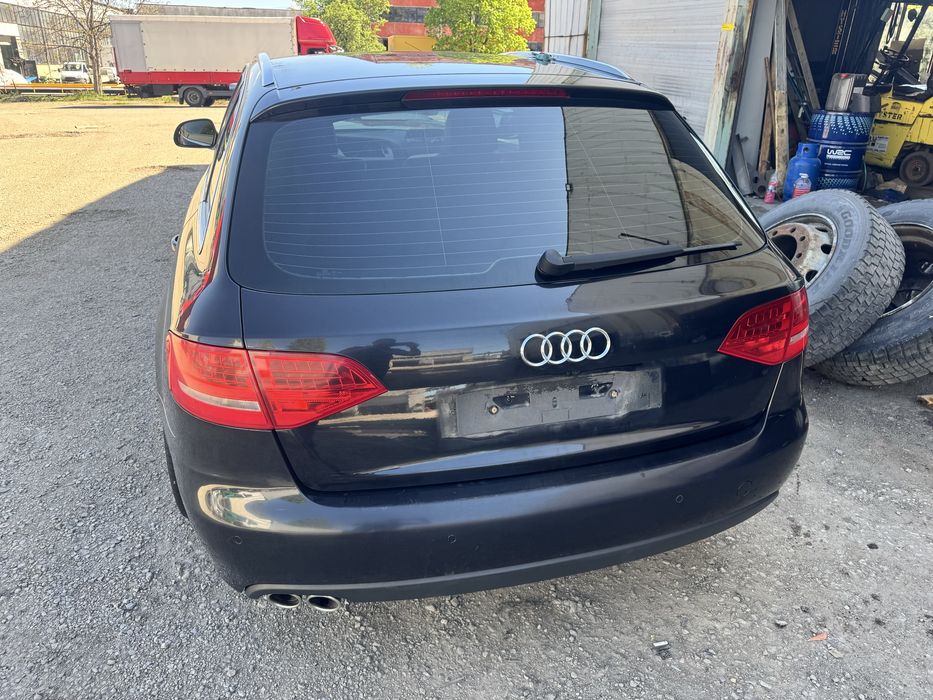 Audi a4  б8 На Части 2.0 4x4 170 .