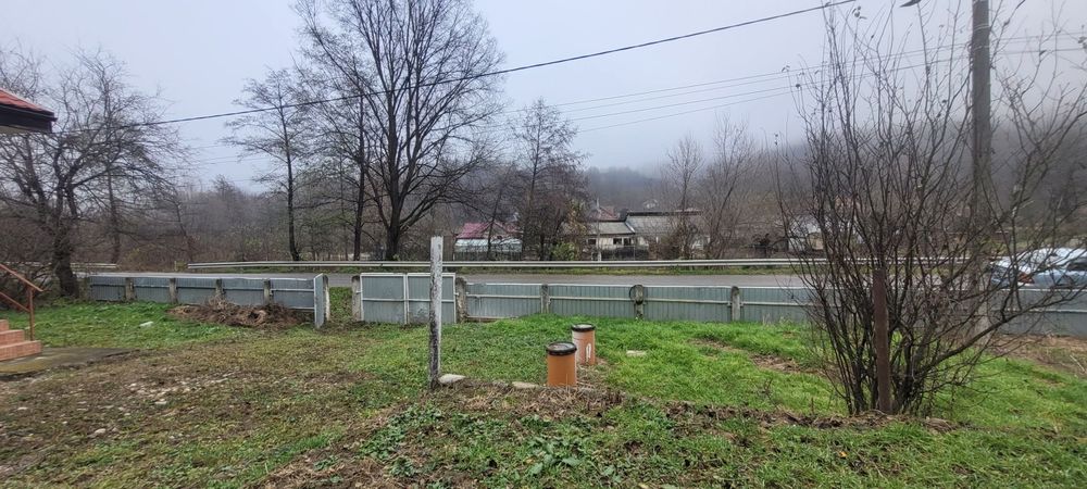 Casa din caramida, la 10 km de Onesti.