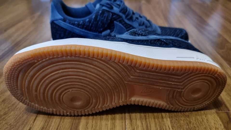 Nike Air Force 1 Low '07 (EU40 | US7 | UK6)