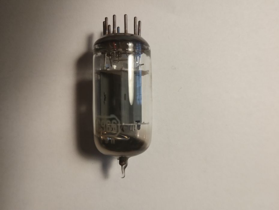 Tuburi electronice NOS (lampi) si socluri novale - preturi in anunt