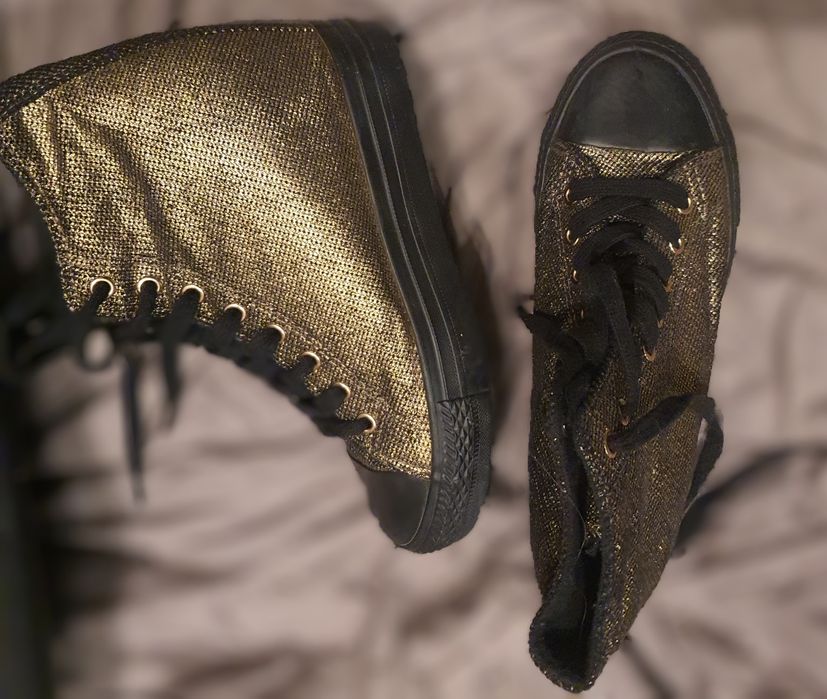 Златни, блестящи кецове  G- point ,със скрита платформа