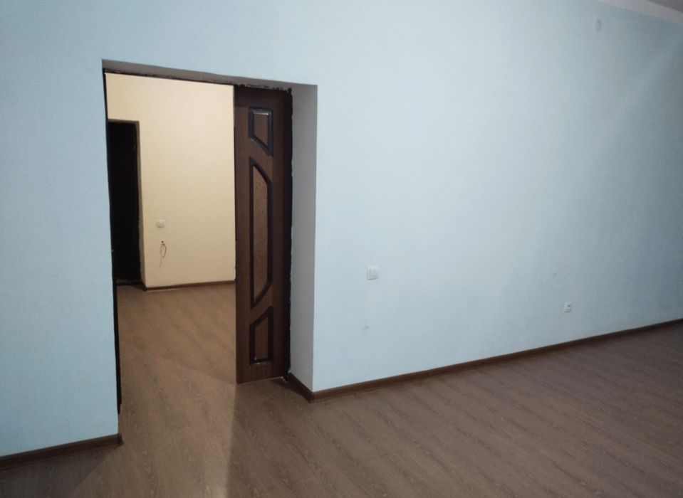 Qarsh sityda 3 xonali uy 1 qavat