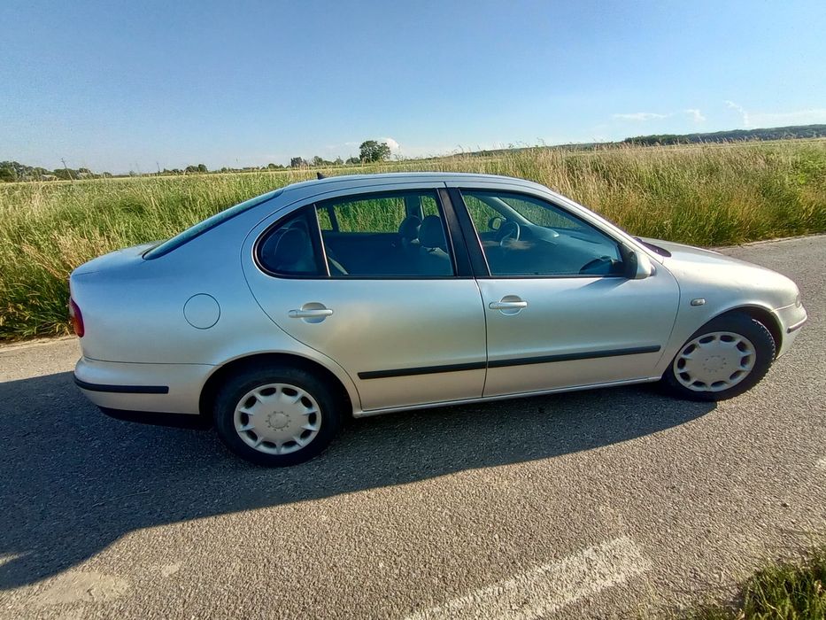 Seat Toledo 1.6 benzina 2003