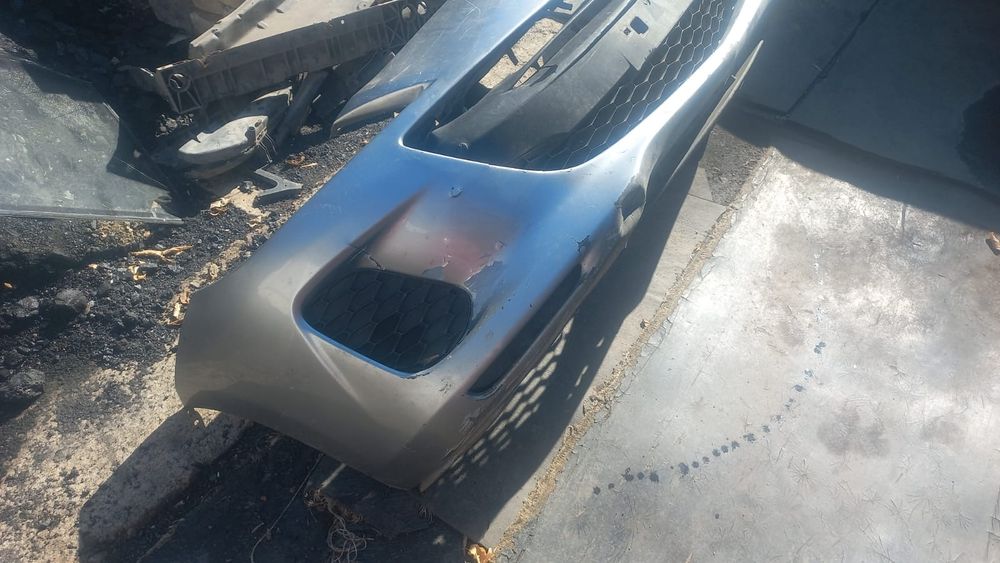 Бампер передний мазда