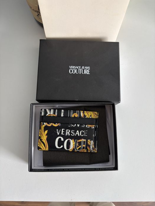 Картодържател Versace Jeans Couture – стилен дизайн