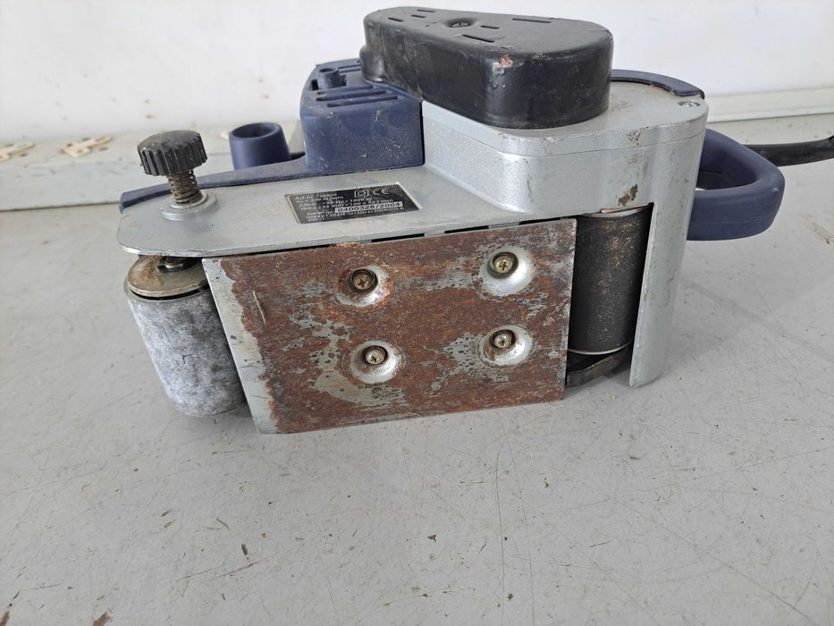 Лентов шлайф - Ferm 1000 W