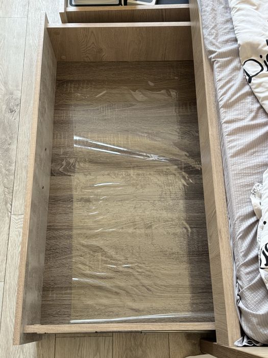 Продам кровать 90х200 см