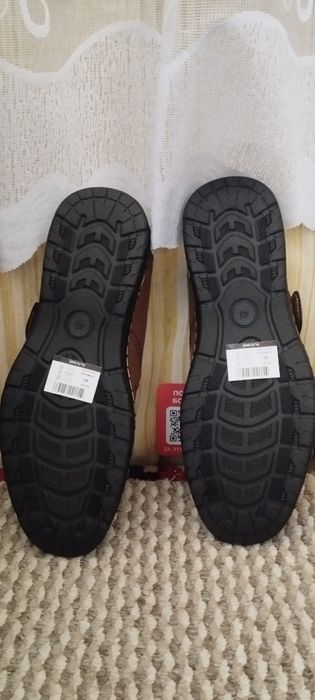 Сандали 43р.новые.