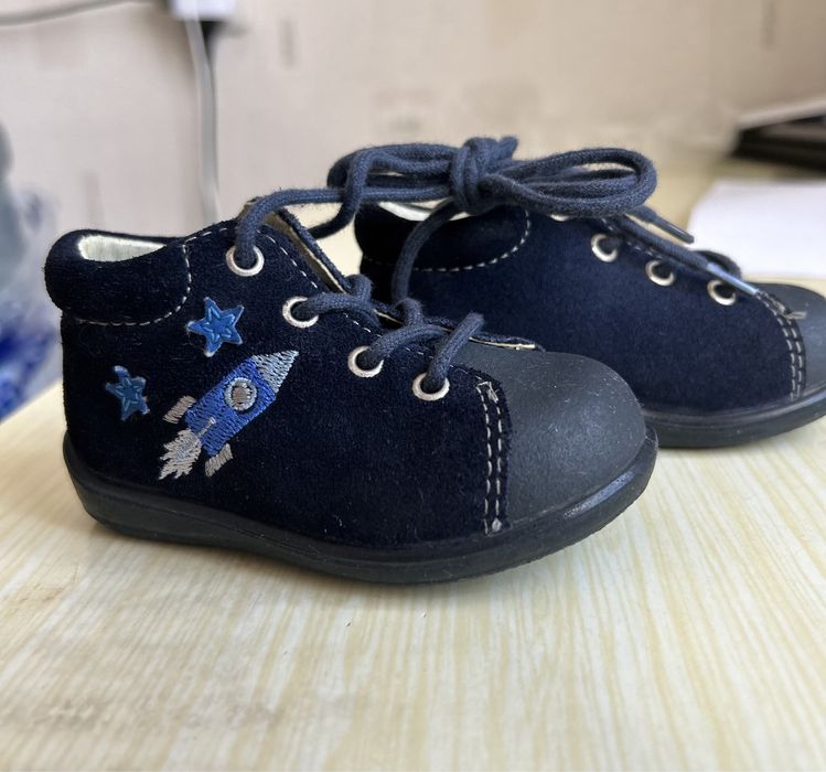 Ботинки размер 18, по стельке 12 см