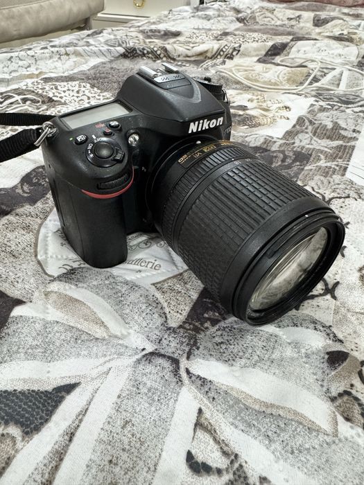 Nikon D7100 + AF-S NIKKOR 18-140mm 3.5-5.6