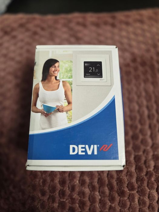 Termostat inteligent Danfoss DeviReg ecran tactil