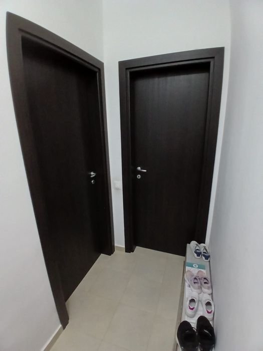 3 uși interior de vânzare