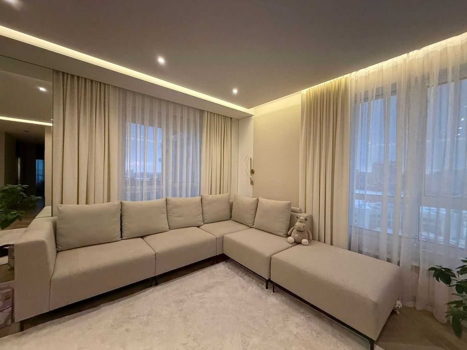 Пррдам отличный диван